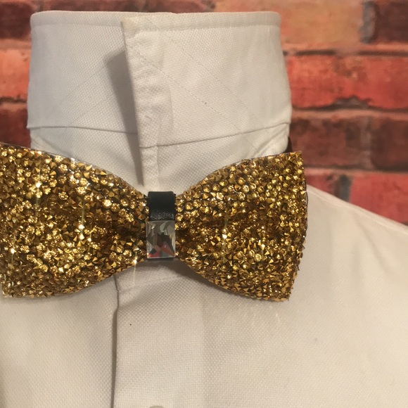 Sparkling Gold Crystal Bow Tie - Picture 4 of 15